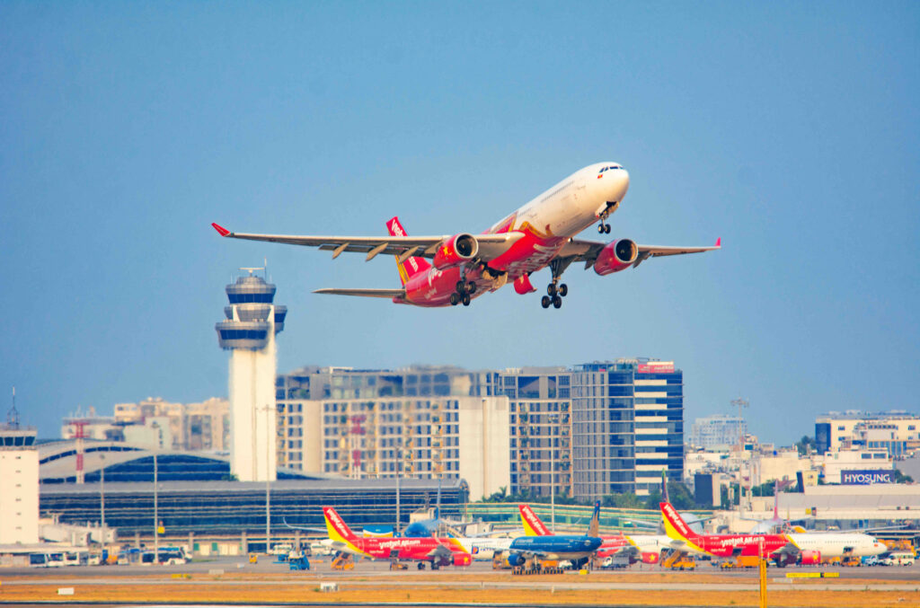 Vietjet and AV AirFinance ink $300 million aircraft financing deal